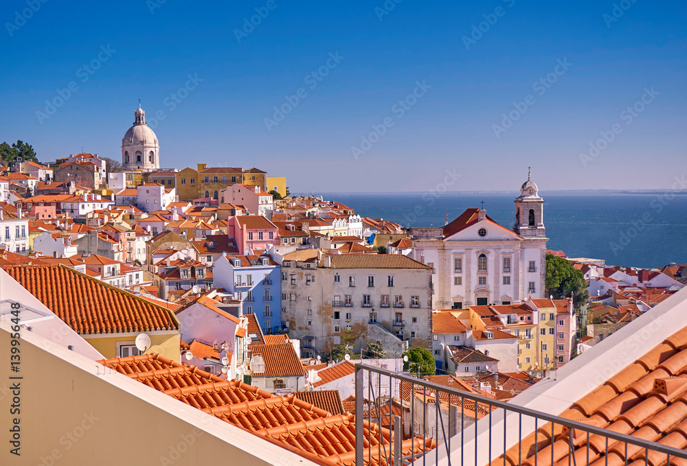 Obraz premium Lisbon, Portugal town skyline