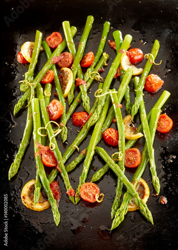 Delicious roasted green asparagus tips