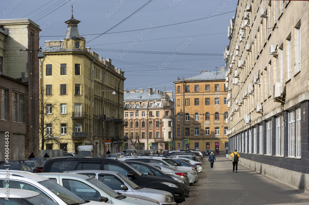 Fototapeta premium street Sunny day, parked cars, people, buildings, architecture, Saint Petersburg