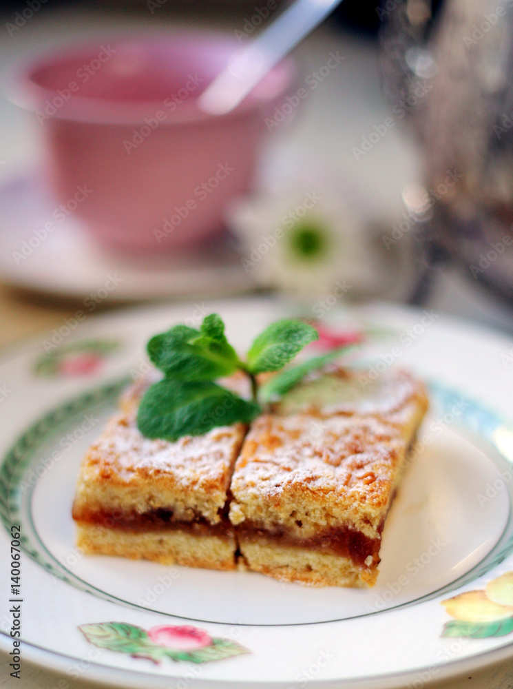 grated cake with jam grated cake with jam
