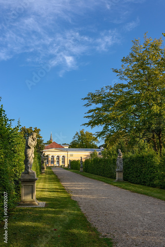 "Götterallee" im Schlosspark Neustrelitz