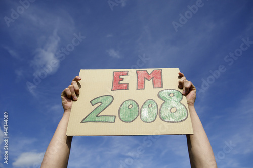 Obraz na płótnie Hands holding EM 2008 sign up