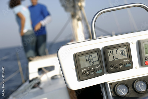 Navigation instruments of a sailboat