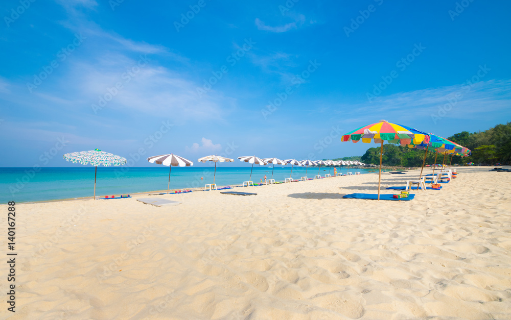  Phuket's beautiful beaches in the summer