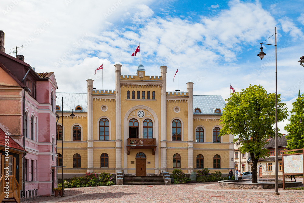 Fototapeta premium KULDIGA, LATVIA - 20 JUN 2016: Streets of old town.