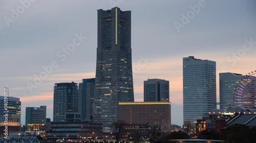 Wallpaper Mural 夕方の横浜みなとみらい２ Torontodigital.ca