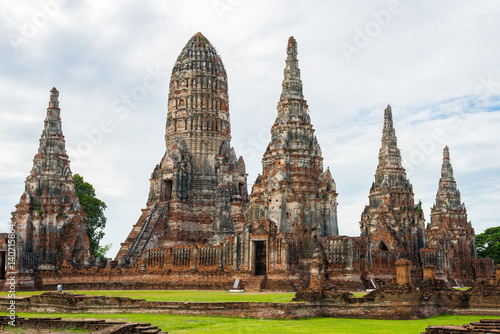 Majestic ruins of 1629 Wat Chai Watthanaram built by King Prasat Tong with its principal Prang (center) representing Mount Meru, the abode of the gods © sirastock