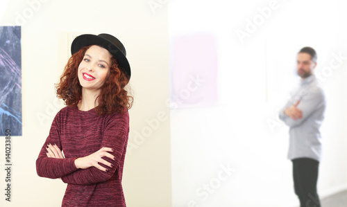 Young woman in modern art g...