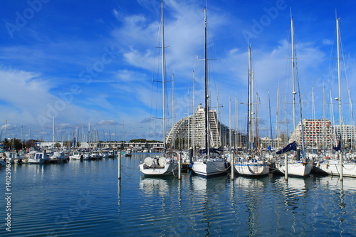 La grande Motte, Station balnéaire et port de plaisance à proximité de Montpellier 