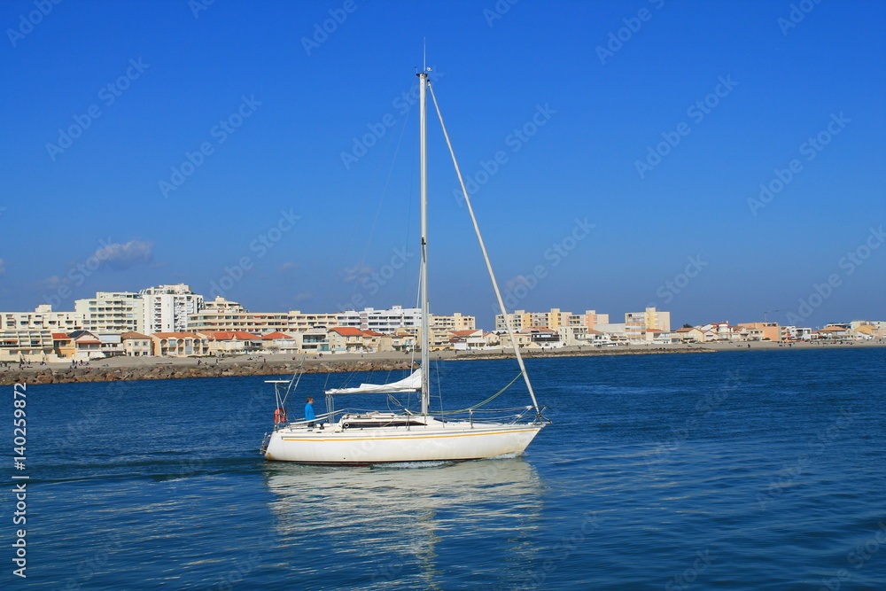 Carnon, Station balnéaire et port de plaisance à proximité de Montpellier
