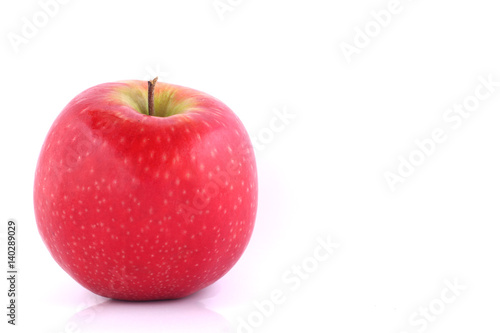 apples on whtie backgrounds