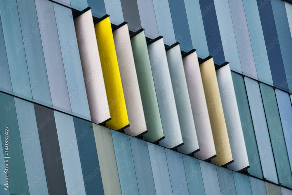 Fototapeta premium Milan (Italy): modern office buildings