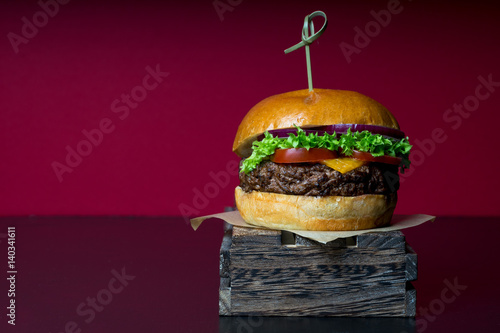 Obraz na płótnie fresh beef grilled burger hamburger salad isolated space text real meat men food beer w salonie