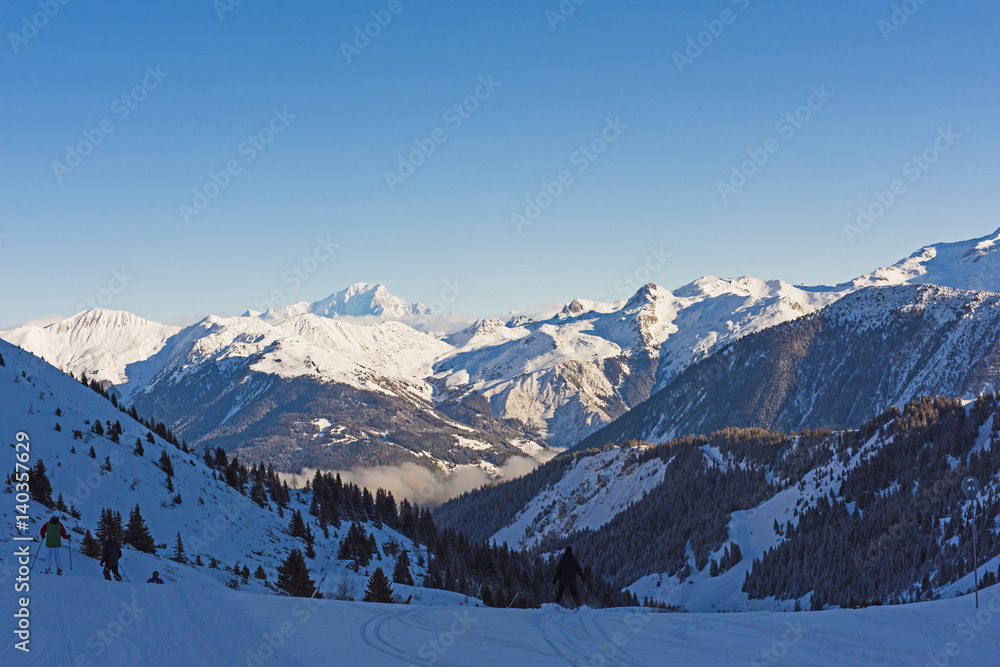 Naklejka premium Panoramic view down an alpine mountain valley