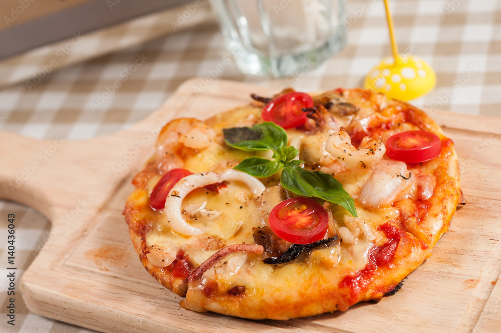 seafood pizza seafood pizza