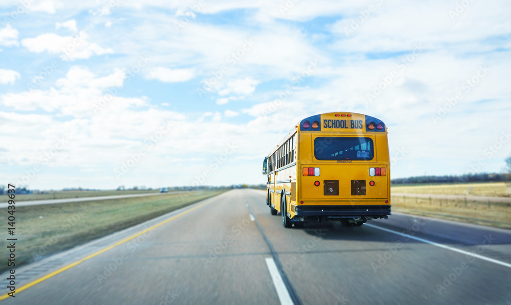 De focus of School Bus on the freeway