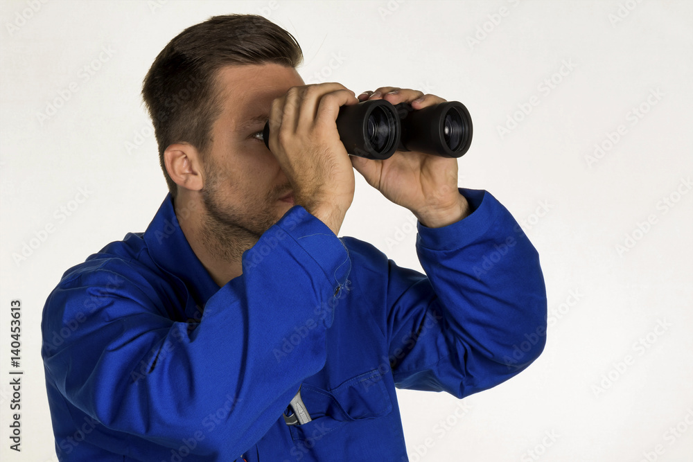 Handwerker mit Fernglas Handwerker mit Fernglas
