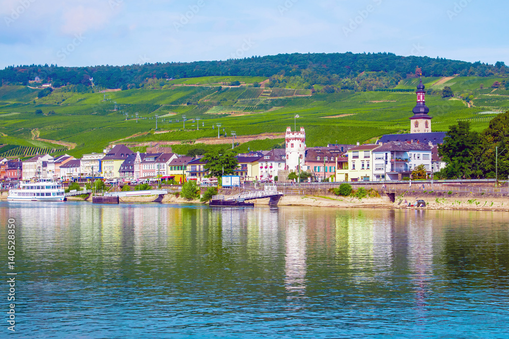 Rudesheim am Rhein, town in the Rhine Gorge, Germany Rudesheim am Rhein, town in the Rhine Gorge, Germany