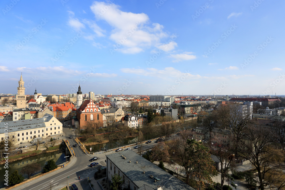 Panorama miasta Opole, widok z wieży Piastowskiej, kościoły, ratusz.