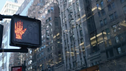 New york light stop signal (RED CAMERA FOOTAGE UNGRADED) ProRes 422 HQ