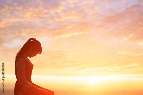 Fotografie woman pray pious