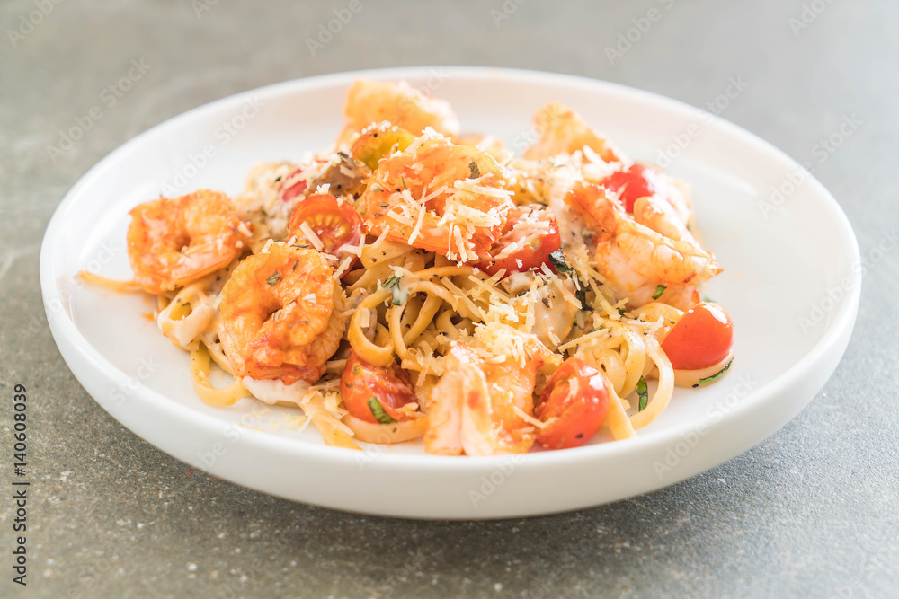 spaghetti with shrimps, tomatoes, basil and cheese spaghetti with shrimps, tomatoes, basil and cheese