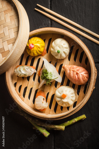 Fotografia Dim Sum dumplings. Chinese traditional food