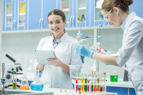 Female scientists in lab