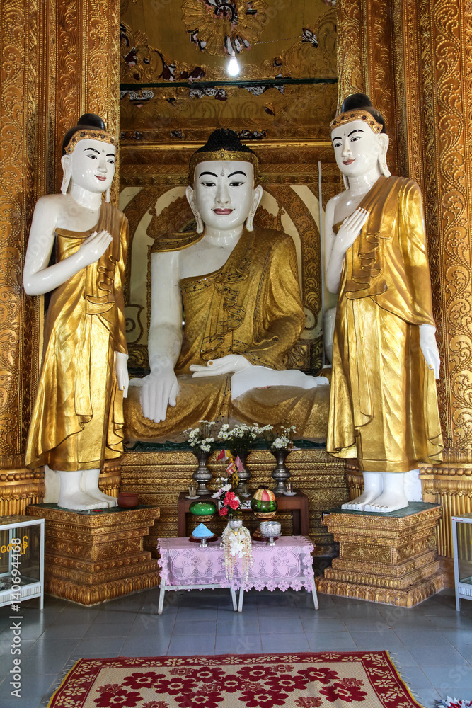 Myanmar - Burma - Moulmein - Kyaikthanlan Pagode Myanmar - Burma - Moulmein - Kyaikthanlan Pagode