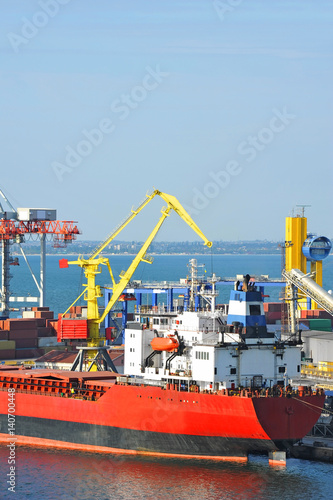 Wallpaper Mural Bulk cargo ship under port crane Torontodigital.ca