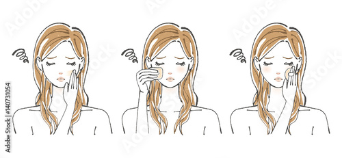 メイクに悩みを抱える若い女性
化粧下地、ファンデーション、パウダーに悩みを抱える10代、20代の若い女性。