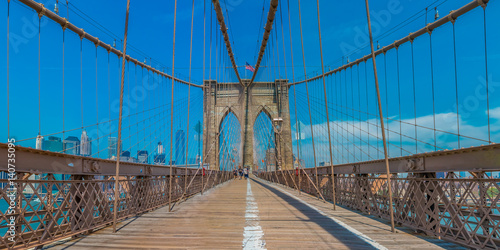 Fototapeta Naklejka Na Ścianę i Meble -  Panoramic view of the Brooklyn Bridge in New York NY