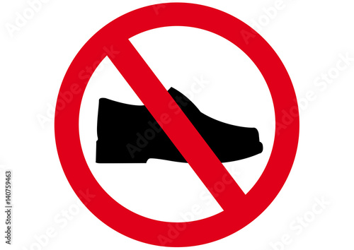 Schild Schuhe verboten