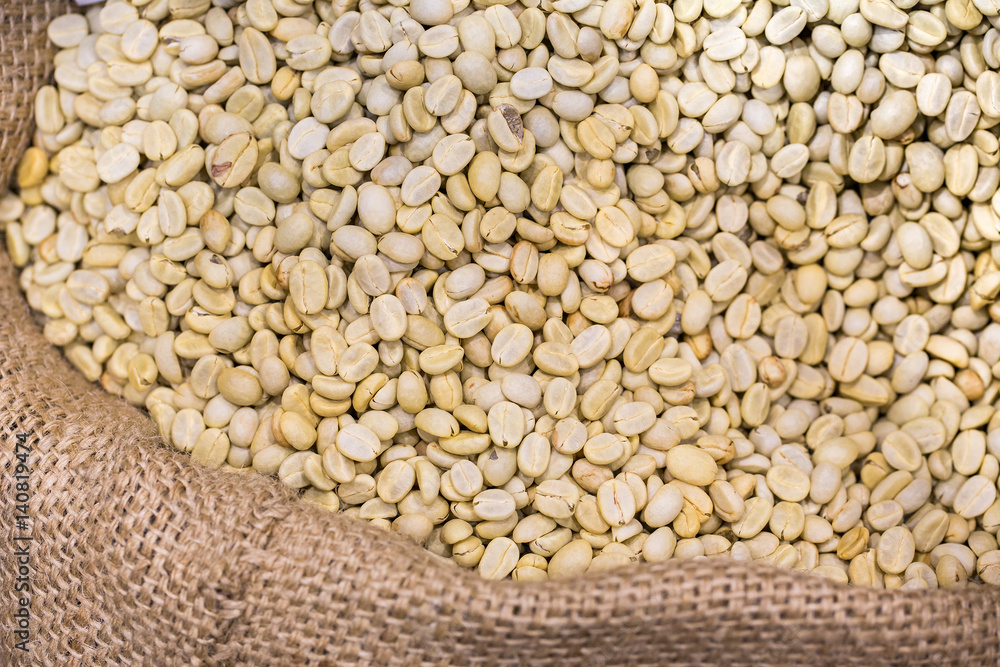 Obraz premium green coffee beans