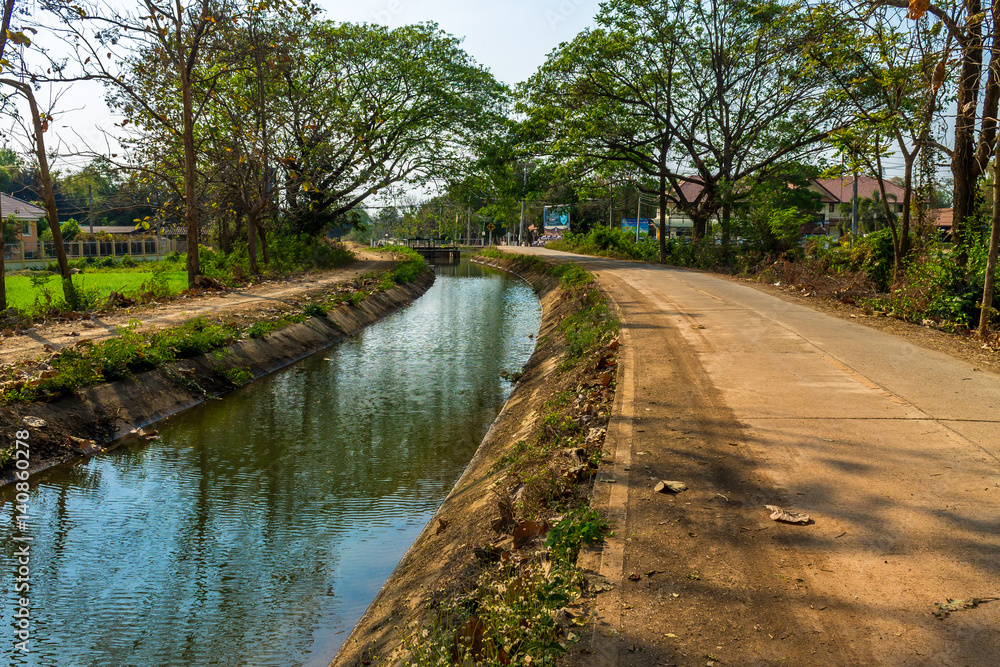 Irrigation canal