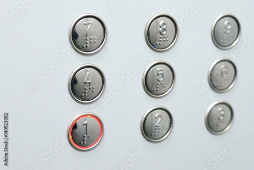 Obraz na płótnie Button lift Braille accessible to the blind. w salonie