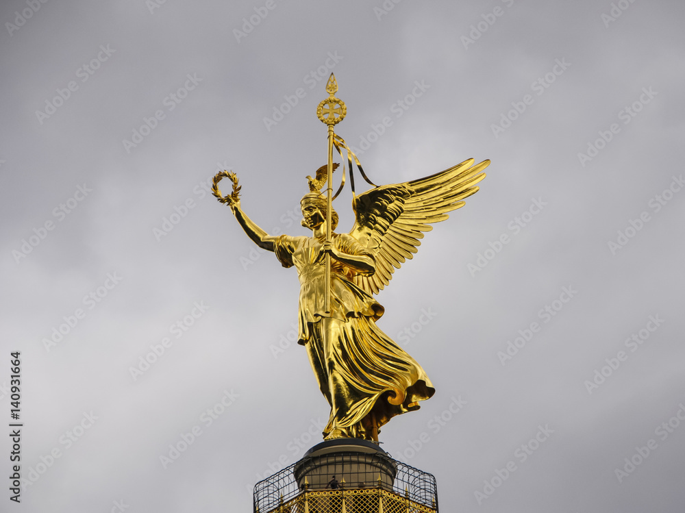 Fototapeta premium statue in berlin