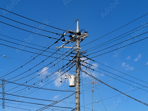 電線と電柱