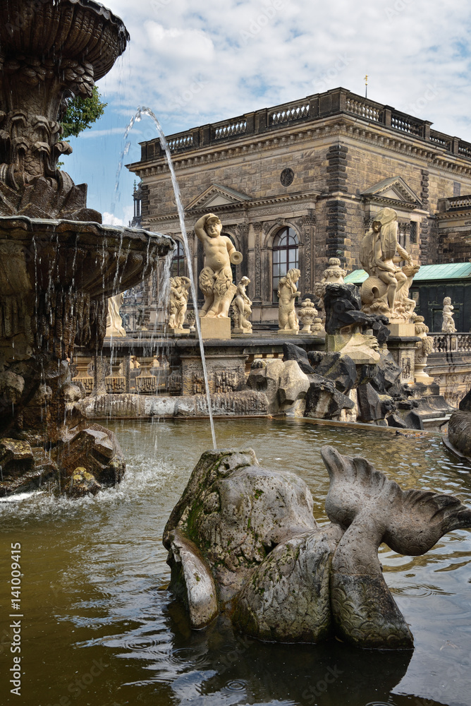 Springbrunnen im Zwinger in Dresden