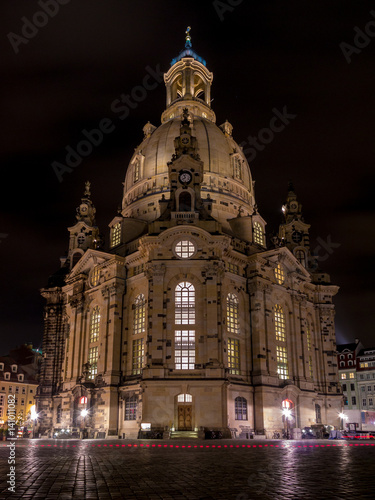 Frauenkirche in Dresden bei Nacht  Sachsen in Deutschland