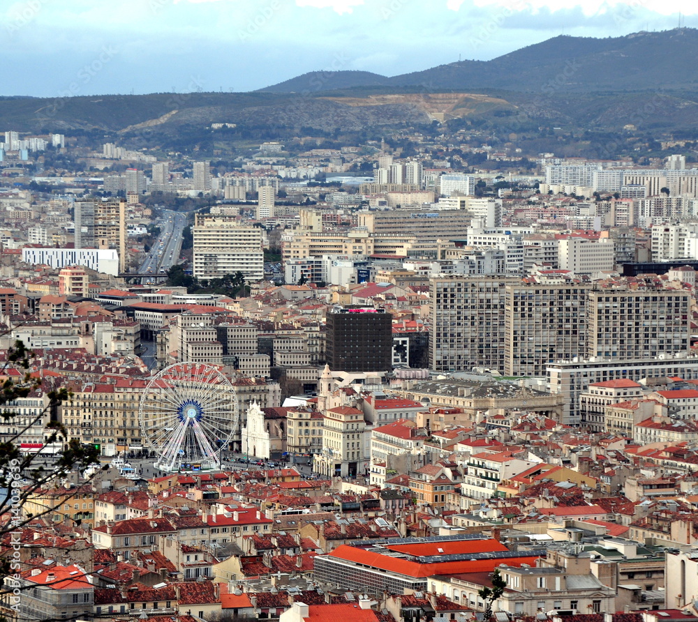Panorama des Hafenviertels von Marseille