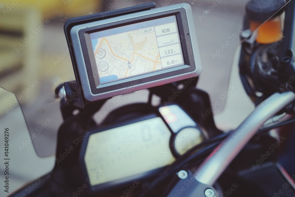 Obraz premium motocykl podróżny nawigator gps