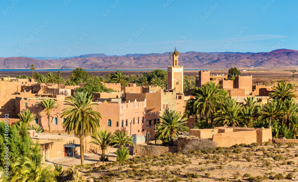 Obraz premium Budynki w Ouarzazate, mieście w południowo-środkowym Maroku