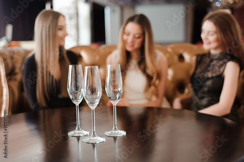 Empty glasses in restaurant