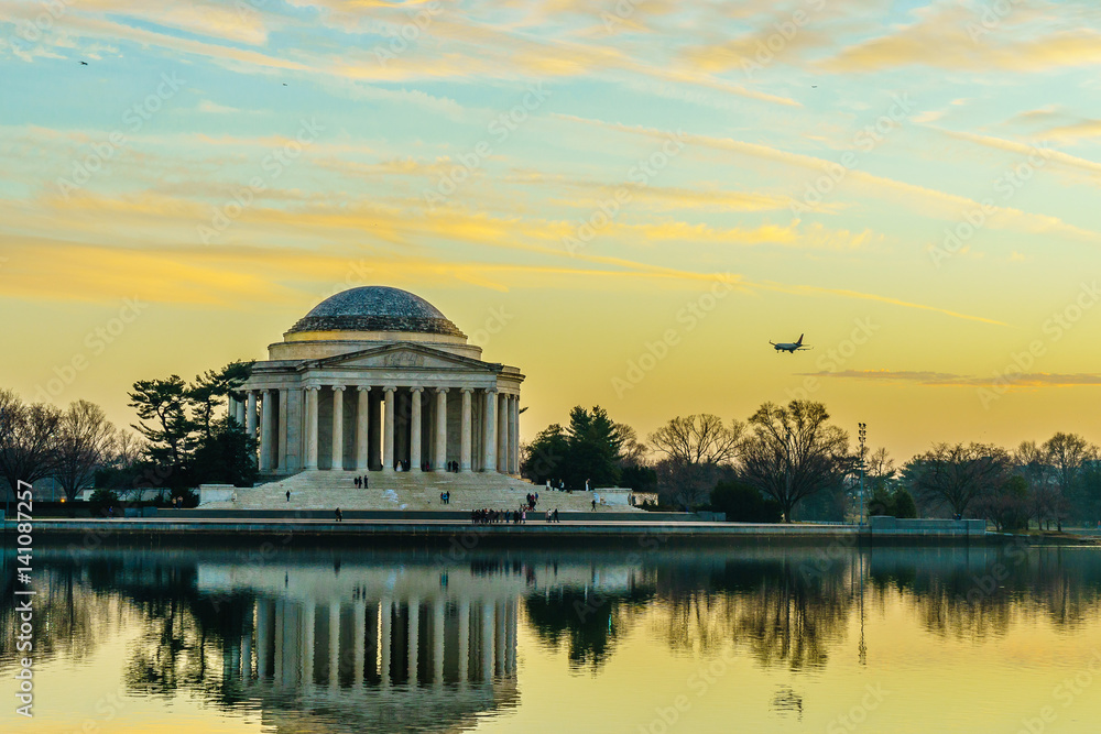 Obraz premium Washington, DC at the Tidal Basin and Jefferson Memorial