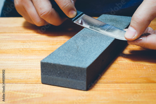 Sharpening knife.