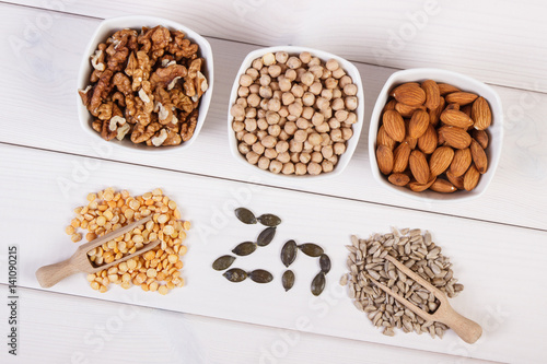 Products and ingredients containing zinc and dietary fiber, healthy nutrition