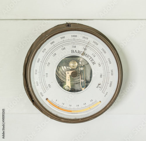 Obraz na plátně Antique vintage barometer