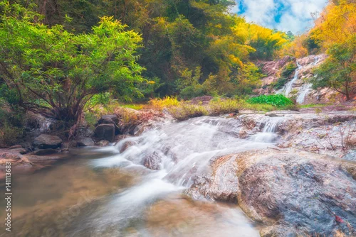 Obraz Piękno wodospadu w parku, Khao Kho, Phetchabun.