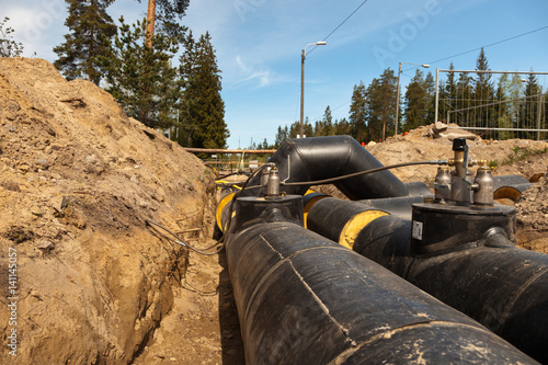 Intersection of District heating pipes